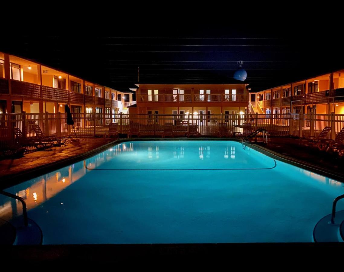 Buccaneer Inn Ostrov St. George Exteriér fotografie